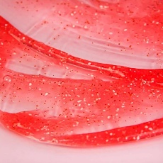 Berry Bliss gel texture with jojoba oil beads